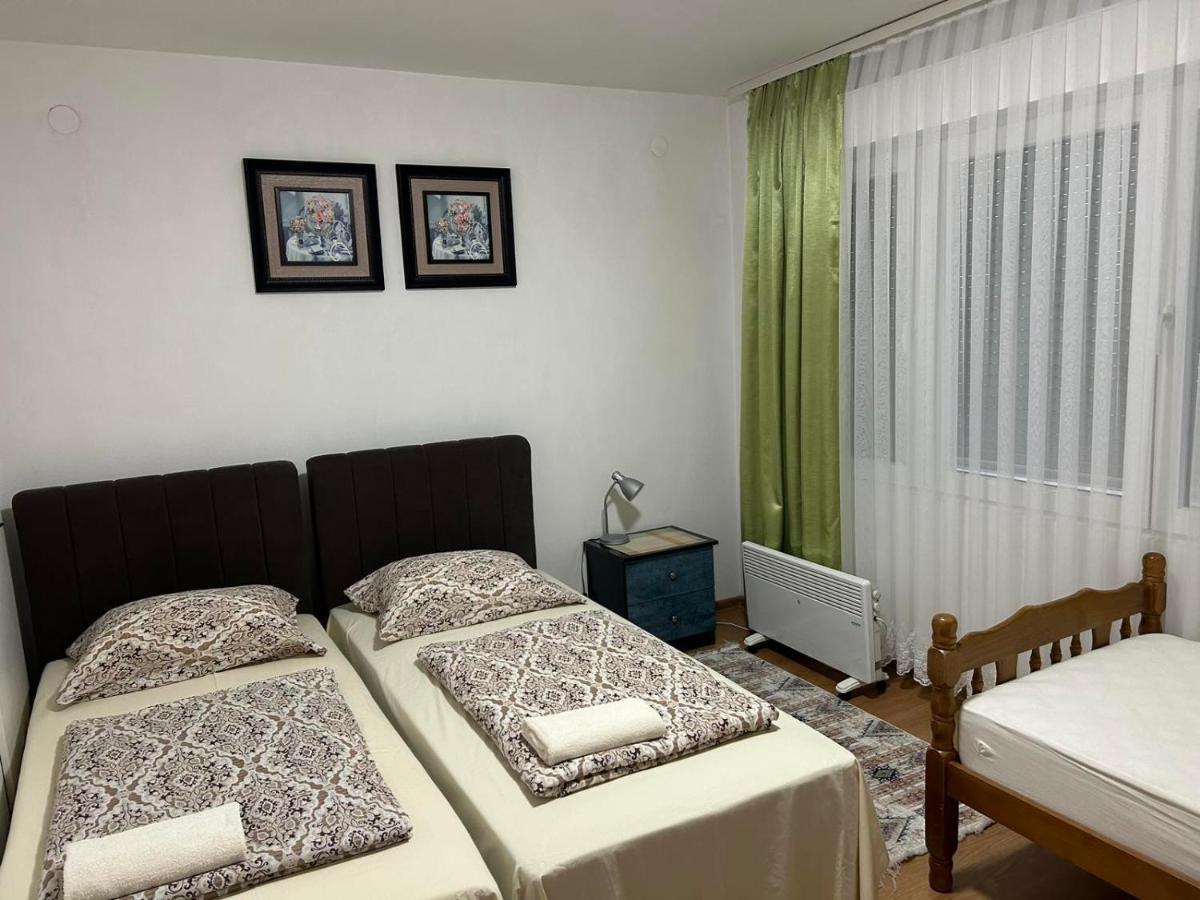 Apartman Reyan ヤイツェ エクステリア 写真